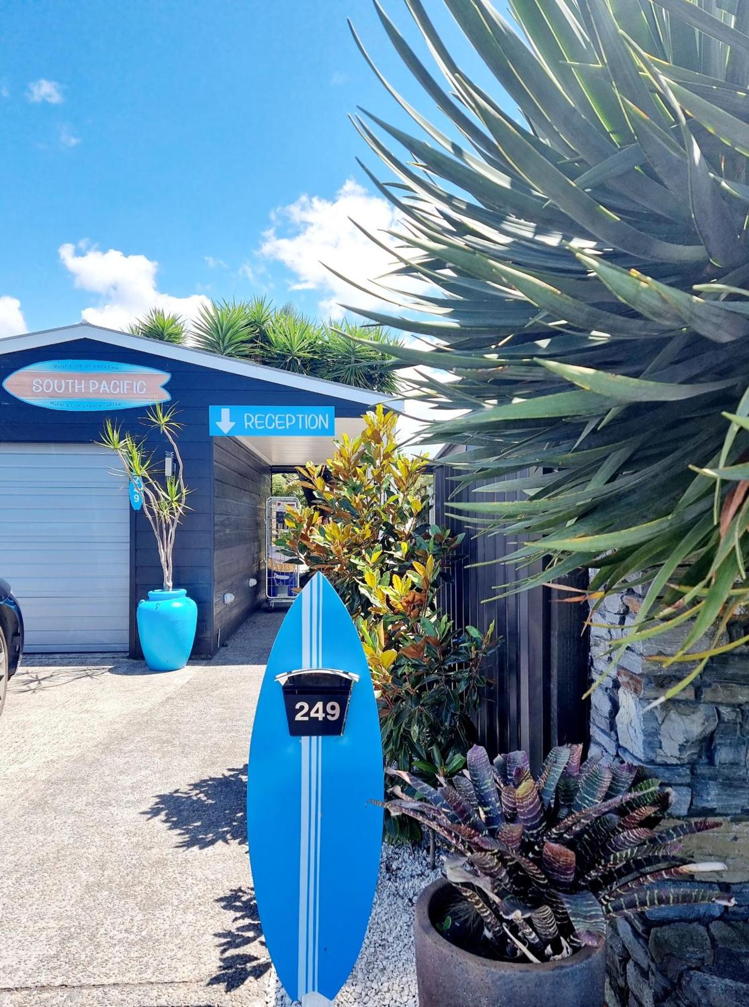 Southpacific Motel Whangamata Exterior foto
