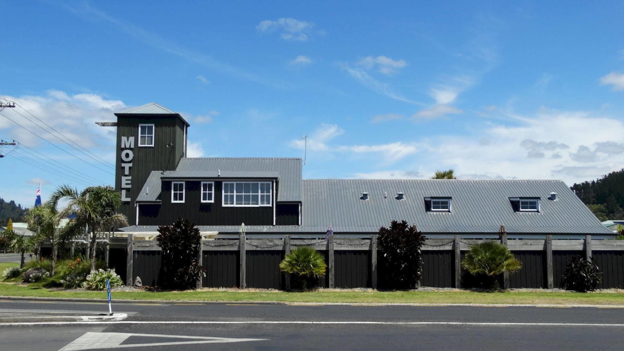 Southpacific Motel Whangamata Exterior foto