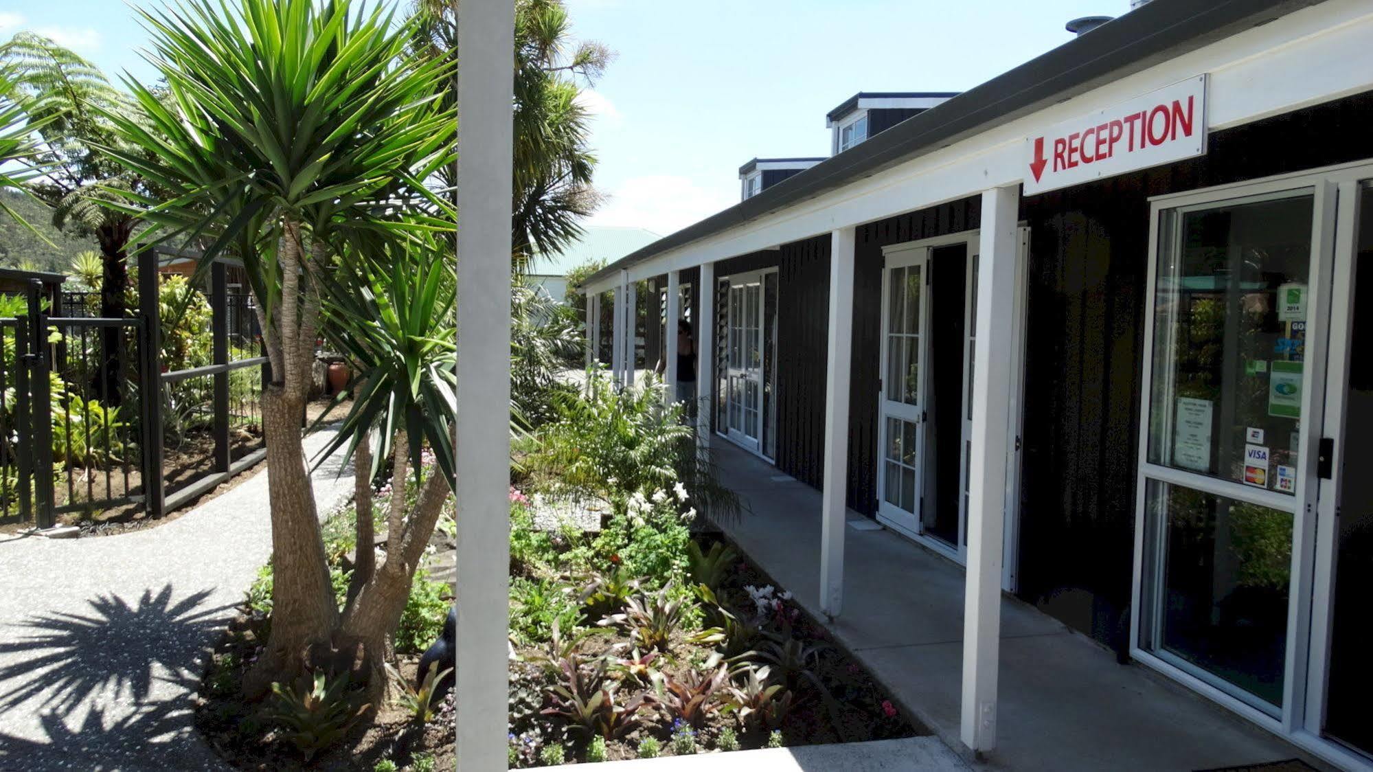 Southpacific Motel Whangamata Exterior foto